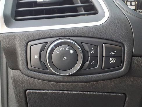 Used 2022 Ford Edge SEL w/ Sport Appearance Package image 17