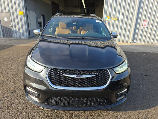 Used 2022 Chrysler Pacifica Pinnacle FWD image 17