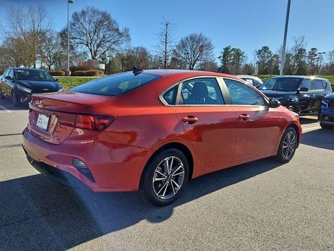 Used 2022 Kia Forte LXS image 7