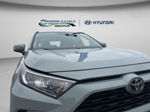 Used 2021 Toyota RAV4 XLE Premium FWD image 34