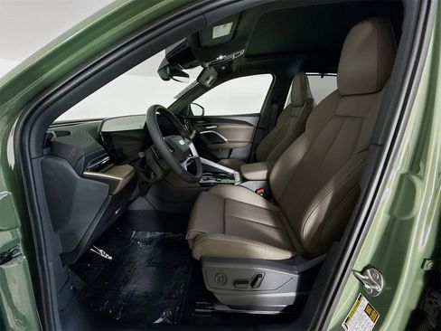 New 2025 Audi Q5 Prestige image 21