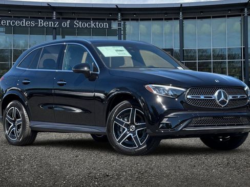 New 2026 Mercedes-Benz GLC 300 image 2