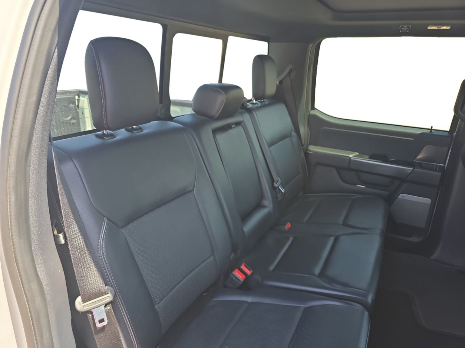 Used 2024 Ford F150 Lariat AWD/4WD image 18
