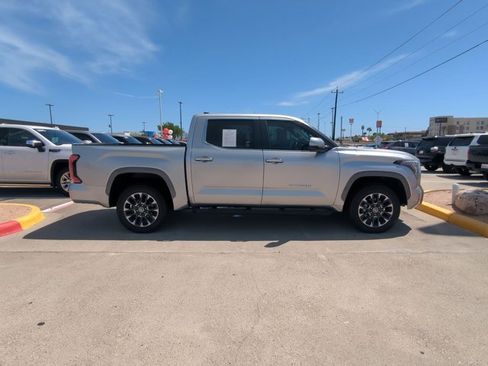 Used 2024 Toyota Tundra Limited AWD/4WD image 4
