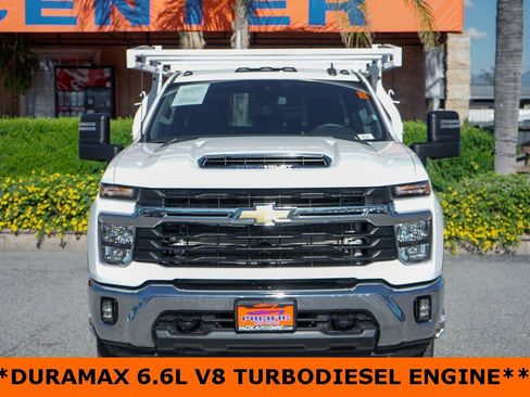 Used 2025 Chevrolet Silverado 3500 LT w/ Convenience Package image 3