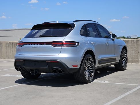 Certified 2024 Porsche Macan S AWD/4WD image 8