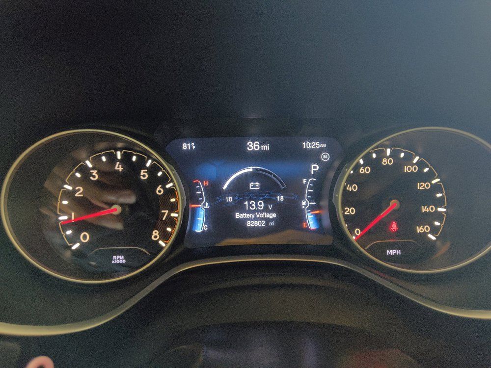 Used 2018 Jeep Compass Latitude w/ Popular Equipment Group FWD image 23