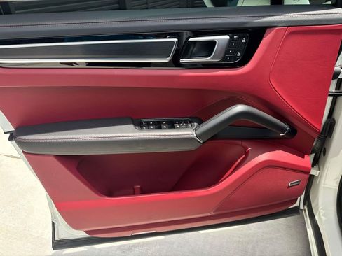 Certified 2023 Porsche Cayenne GTS AWD/4WD image 22