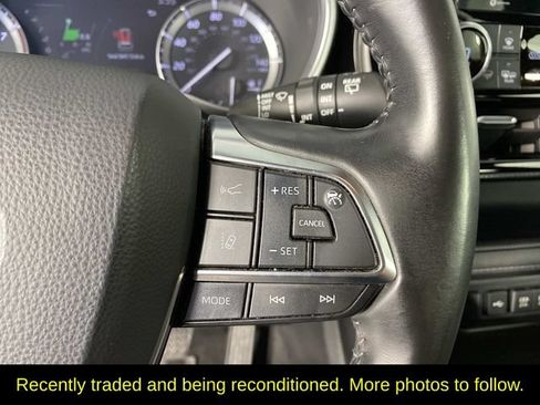 Used 2021 Toyota Highlander XSE AWD/4WD image 17