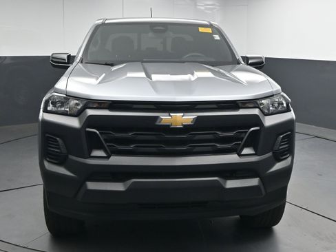 Used 2023 Chevrolet Colorado W/T w/ Safety Package image 2