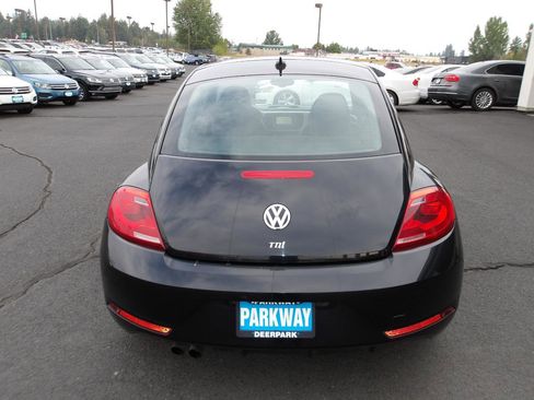 Used 2014 Volkswagen Beetle TDI FWD image 4