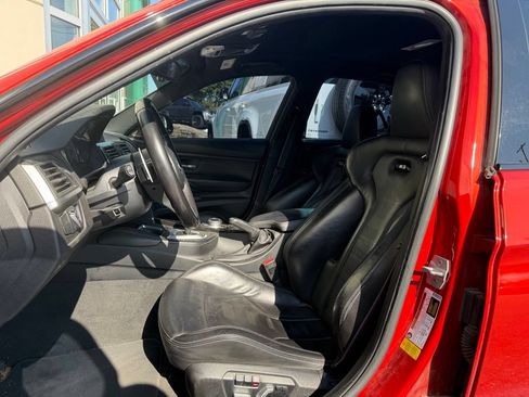 Used 2018 BMW M3 w/ Competition Package RWD image 7