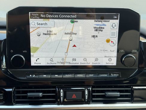 Used 2025 Nissan Pathfinder Platinum AWD/4WD image 27