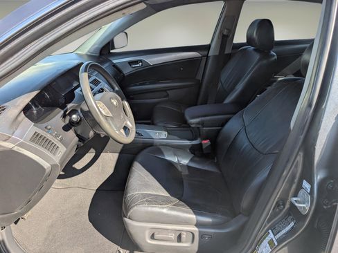 Used 2008 Toyota Avalon XL image 10