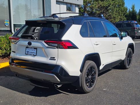 Used 2023 Toyota RAV4 XSE AWD/4WD image 7