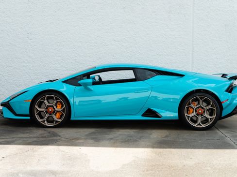 Used 2023 Lamborghini Huracan Tecnica RWD image 10