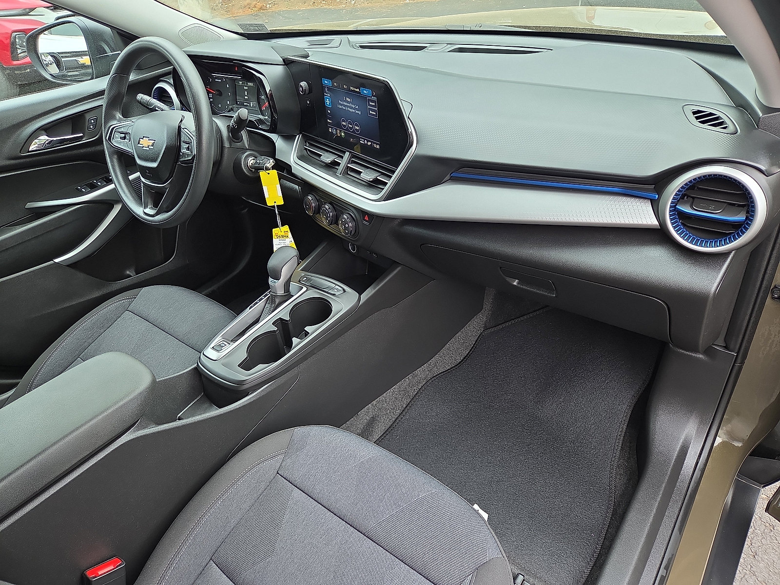 Used 2024 Chevrolet Trax LS FWD image 18