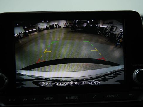 Used 2024 Nissan Altima 2.5 SV image 30