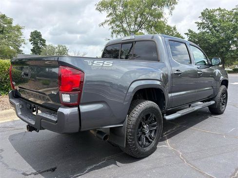 Used 2020 Toyota Tacoma SR AWD/4WD image 16