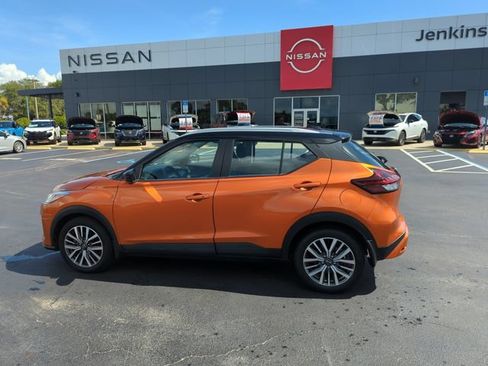 Certified 2023 Nissan Kicks SV FWD image 10