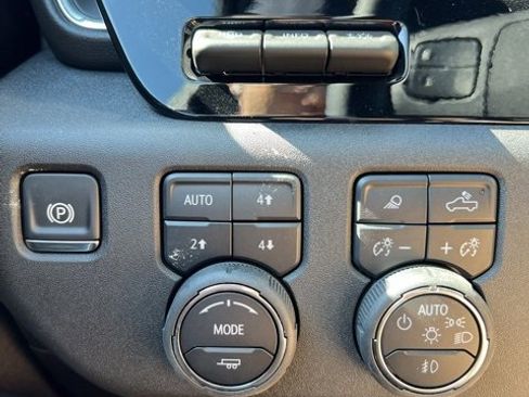 New 2025 Chevrolet Silverado 2500 High Country w/ High Country Premium Package image 32