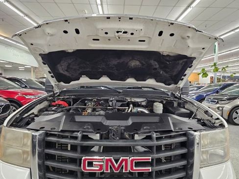 Used 2010 GMC Sierra 2500 SLE image 35