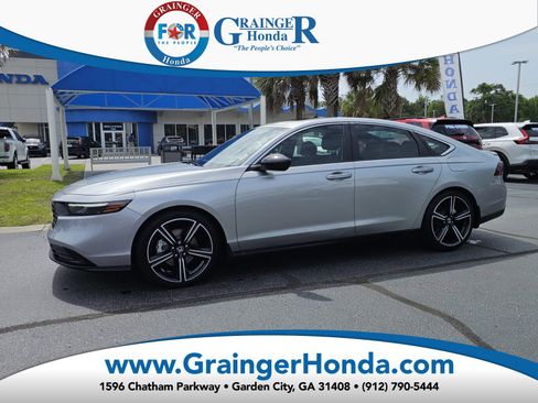 Used 2024 Honda Accord Sport image 1