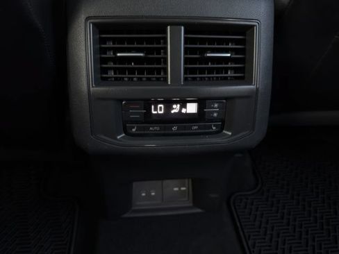 Used 2022 Volkswagen Atlas SEL Premium AWD/4WD image 31