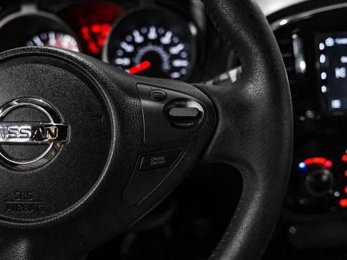 Used 2013 Nissan Juke NISMO FWD image 17