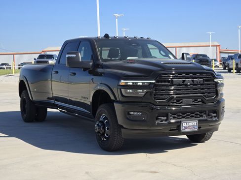 New 2026 RAM 3500 Limited image 3