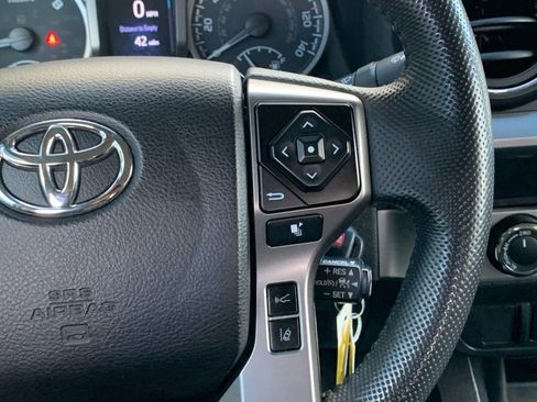 Used 2021 Toyota Tacoma SR5 image 21