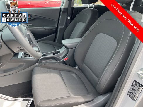 Used 2023 Hyundai Kona SEL image 11
