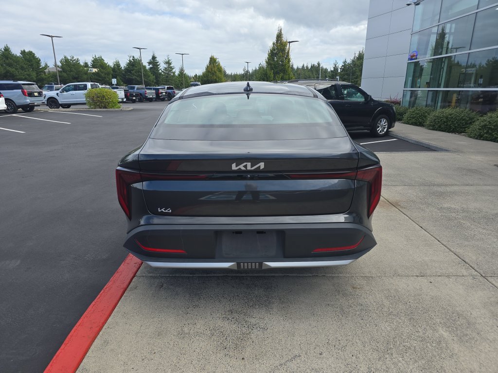 Used 2025 Kia K4 FWD image 3