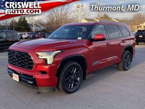 Used 2025 Toyota Sequoia Platinum image 1