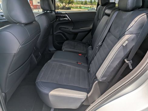 Used 2024 Mitsubishi Outlander SE Black Edition AWD/4WD image 30