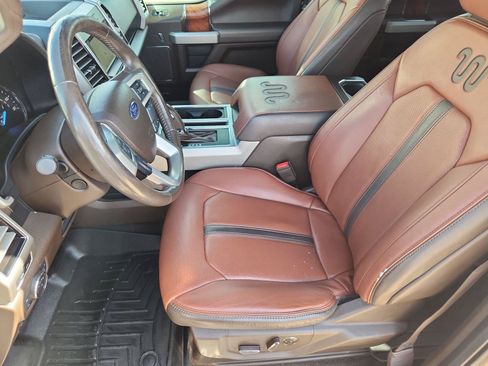 Used 2018 Ford F150 King Ranch w/ Equipment Group 601A Luxury AWD/4WD image 20