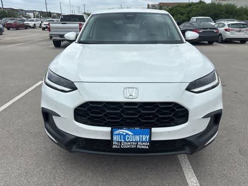 Used 2026 Honda HR-V LX image 8