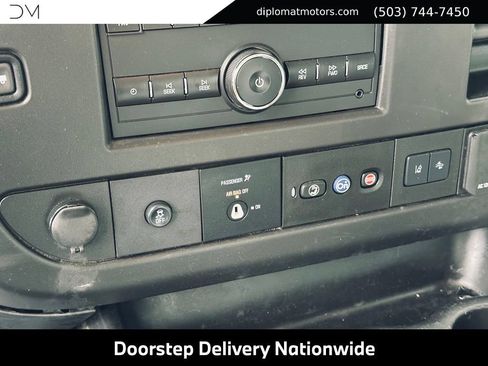 Used 2021 Chevrolet Express 4500 Extended w/ Power Convenience Package RWD image 32
