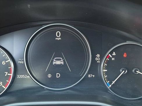 Used 2023 MAZDA MAZDA3 s FWD image 9