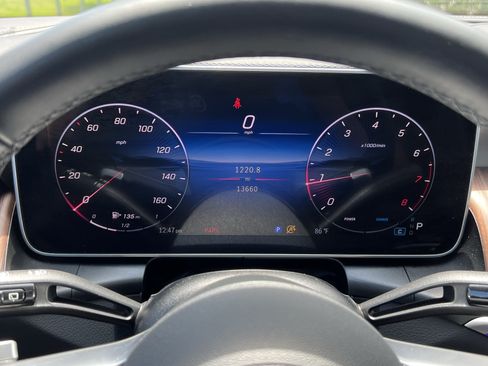 Certified 2025 Mercedes-Benz GLC 300 4MATIC w/ AMG Line image 21