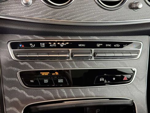 Used 2021 Mercedes-Benz E 350 4MATIC Sedan image 28