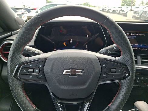 Used 2024 Chevrolet Trax RS w/ Driver Confidence Package FWD image 18