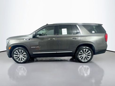 Used 2021 GMC Yukon Denali w/ Denali Premium Package image 8