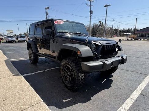 Used 2016 Jeep Wrangler Unlimited Sport image 5