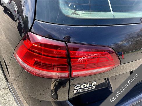 Used 2018 Volkswagen Golf Alltrack SE AWD/4WD image 22