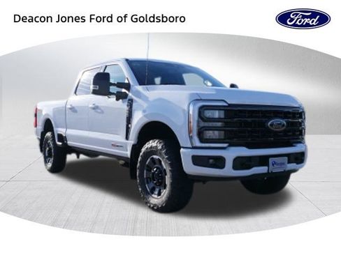 Used 2023 Ford F250 Lariat w/ Tremor Off-Road Package image 10