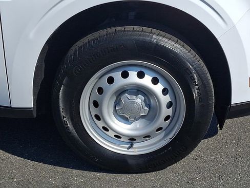 Used 2024 Ford Maverick XL image 11