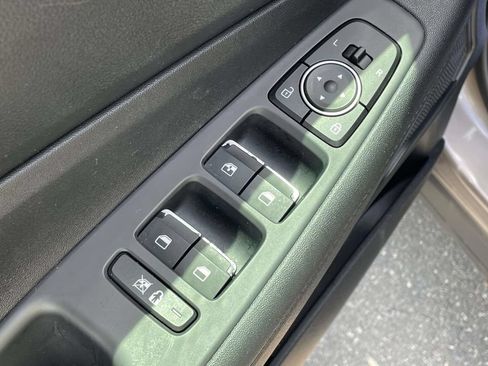 Used 2019 Hyundai Santa Fe SE AWD/4WD image 14