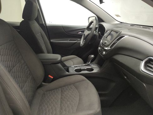 Used 2021 Chevrolet Equinox LT AWD/4WD image 21