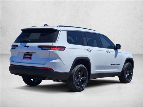 New 2026 Jeep Grand Cherokee L Limited RWD image 2